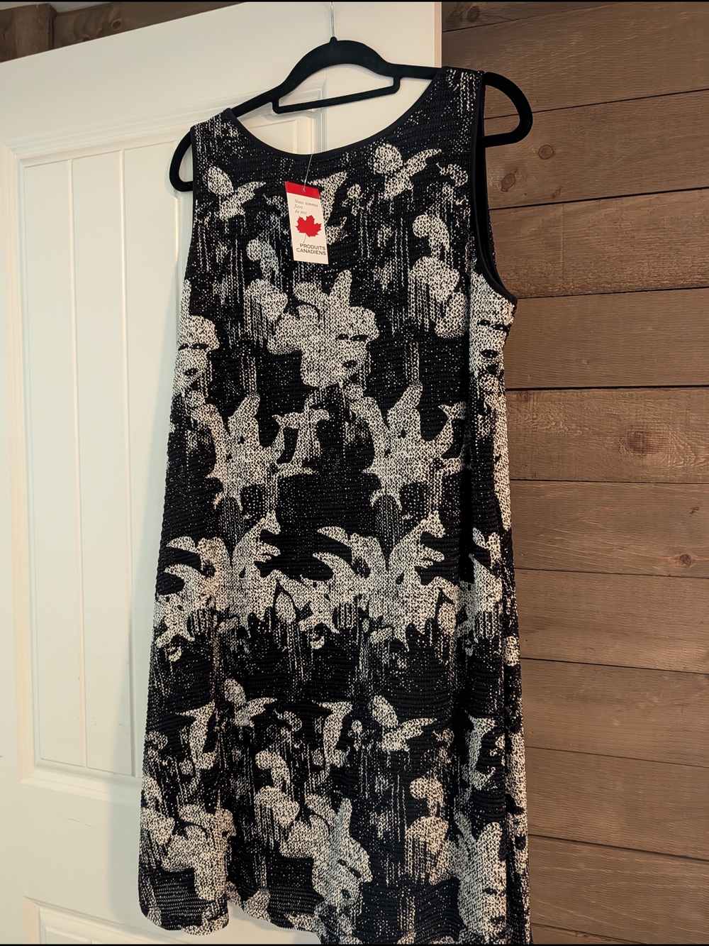 Sleeveless Black & White Floral Shift Dress